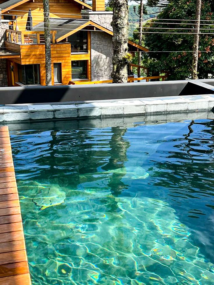 Tendências em Projetos de Piscina para 2025