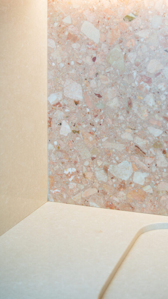 Inspirações para Cozinhas: o Terrazzo como protagonista no coração da casa