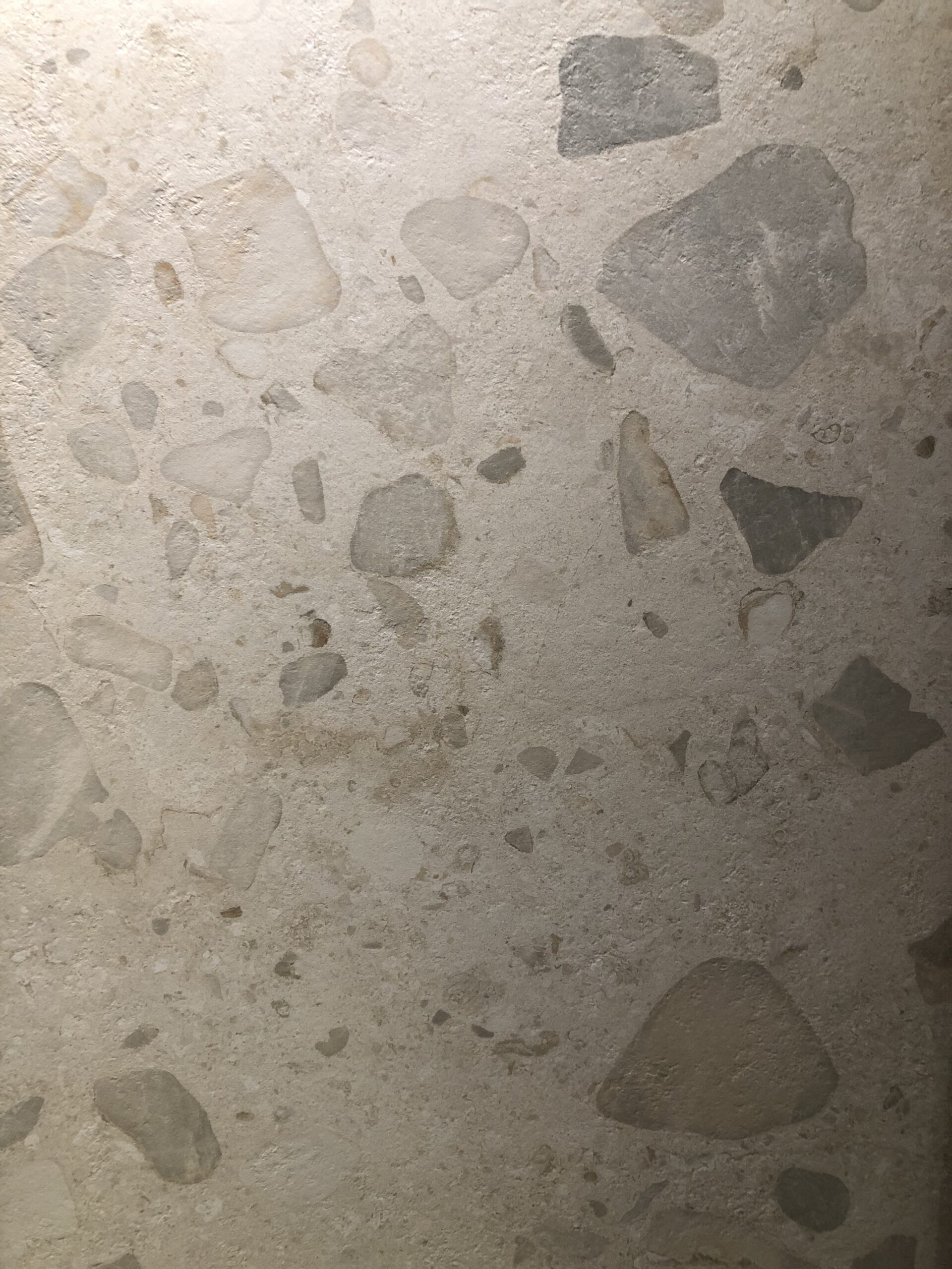 Cersaie 2025: Cerâmicas em padrão Terrazzo