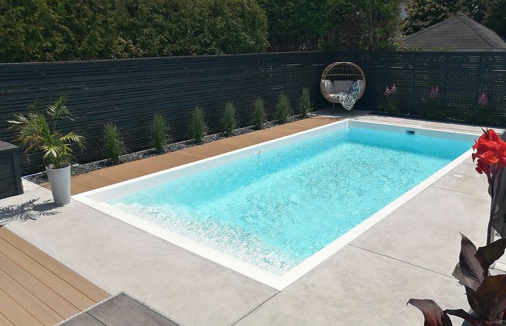 Revestimento em piscina, fibra de vidro