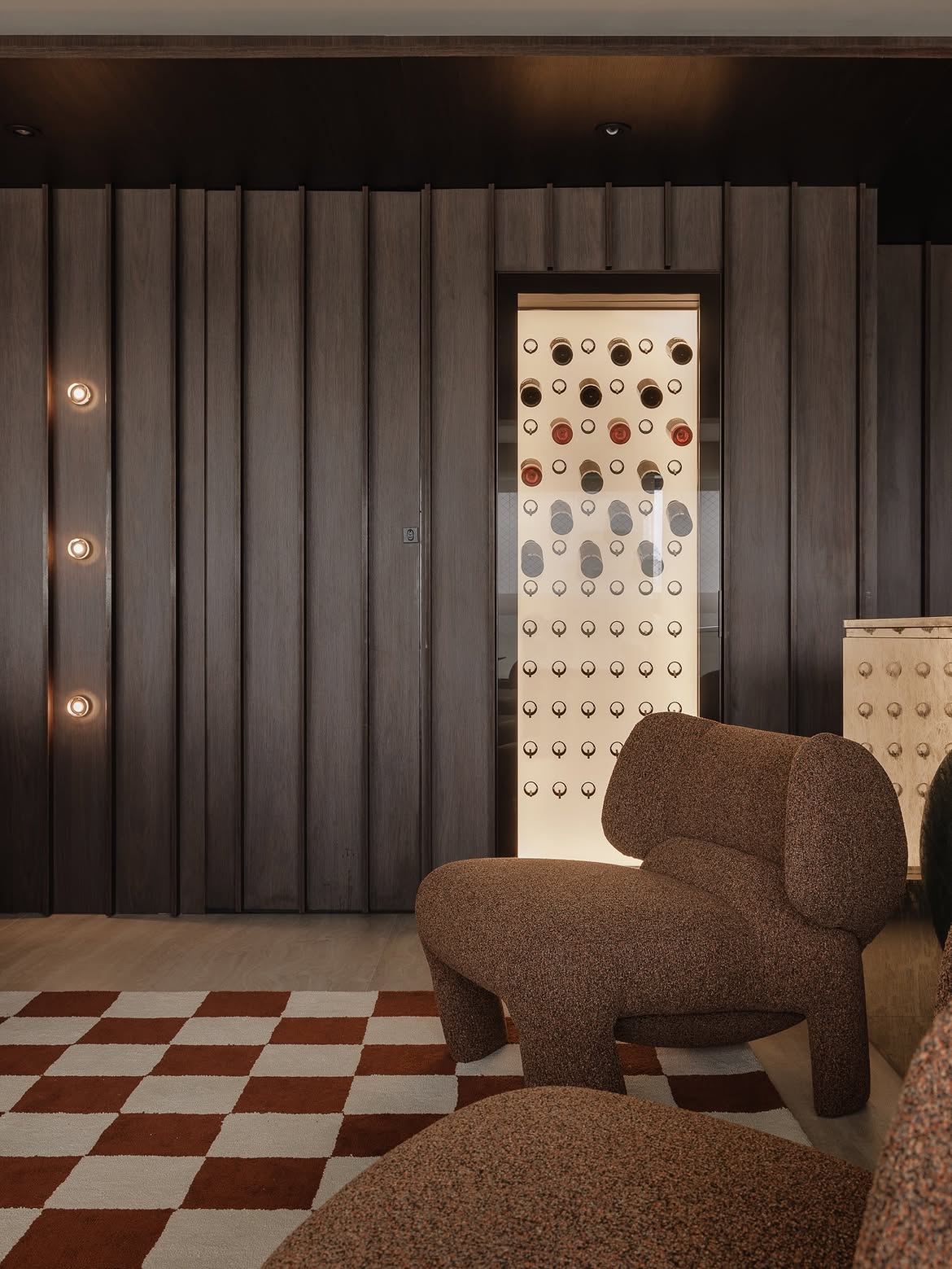 Arquitetura com Personalidade: Por que o Material Certo Muda Tudo